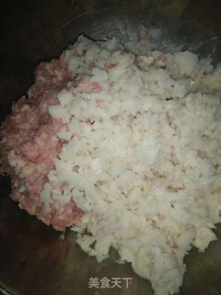 莲藕馅饺子的做法步骤：1