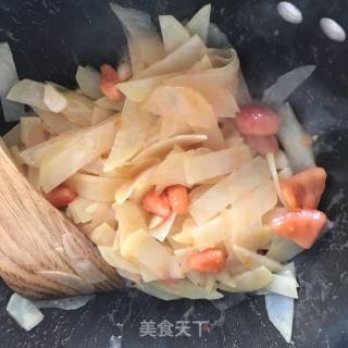 西红柿炒土豆的做法步骤：3
