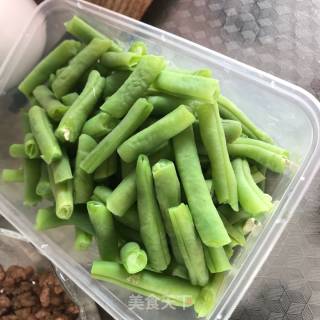 豆角烧茄子的做法步骤：1