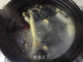 人参乌鸡汤的做法步骤：8