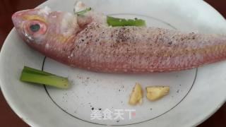 清蒸虹鳟鱼的做法步骤：1