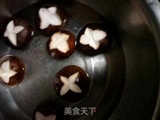 肉末扒香菇西兰花的做法步骤：2