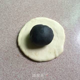 熊猫豆沙包的做法步骤：8
