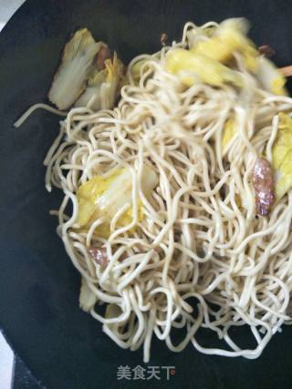 瘦肉炒面的做法步骤：4