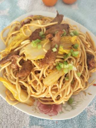瘦肉炒面的做法步骤：8