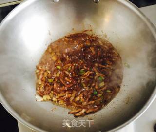 肉丝炒蒜黄的做法步骤：5