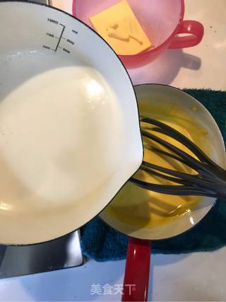北海道戚风杯子蛋糕的做法步骤：6