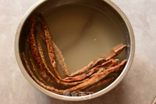 笋干炒肉的做法步骤：2