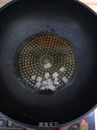 酱香鸡翅鸡脖的做法步骤：2