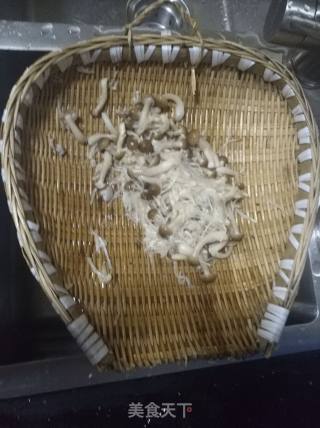 蒜香烤鱼的做法步骤：2