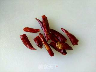 尖椒土豆炖翅根的做法步骤：4