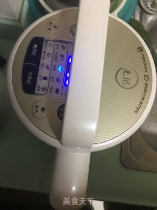 南瓜米糊(南瓜粥)的做法步骤：2