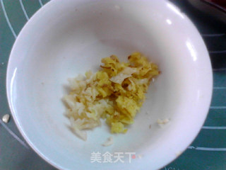 #御寒美食#牛肉炒方便面的做法步骤：3