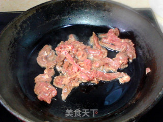 #御寒美食#牛肉炒方便面的做法步骤：9