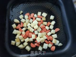 馒头火腿鸡蛋饼的做法步骤：2