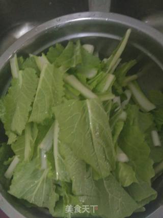 小白菜炒粉皮的做法步骤：2