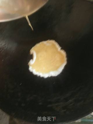 鸡蛋炒西红柿的做法步骤：3