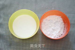 牛奶椰丝小方的做法步骤：2
