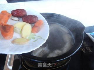 山药羊排汤的做法步骤：4