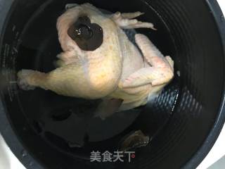 电饭煲鸡汤的做法步骤：4