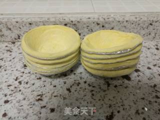 黄桃蛋挞的做法步骤：1