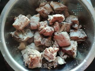 御寒美食一一可乐排骨的做法步骤：2