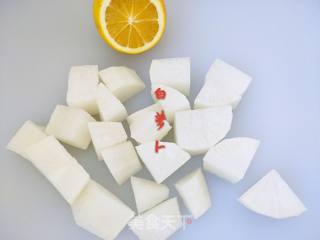 雪梨萝卜瘦肉汤的做法步骤：4