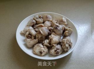 香菇焖鸡的做法步骤：4