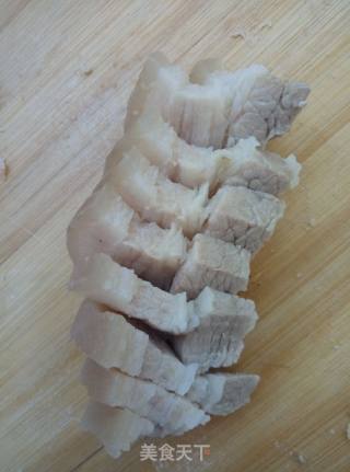 腐竹焖五花肉的做法步骤：2
