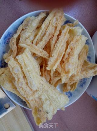 腐竹焖五花肉的做法步骤：4