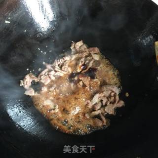 香菇炒肉丝的做法步骤：6
