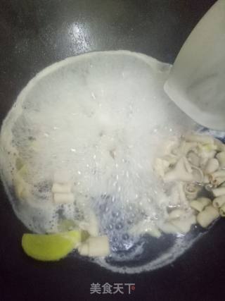 爆炒鹅肠的做法步骤：4