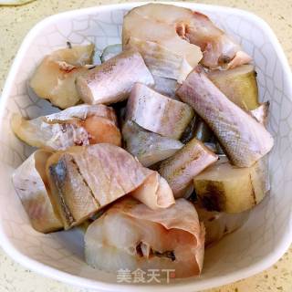 蒸香辣鳕鱼的做法步骤：1