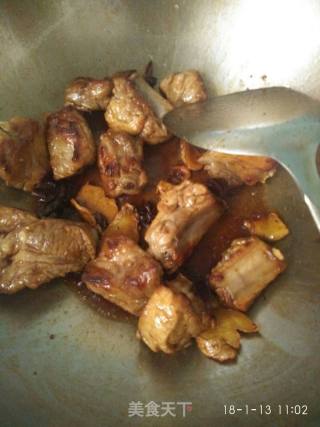土豆烧排骨的做法步骤：5