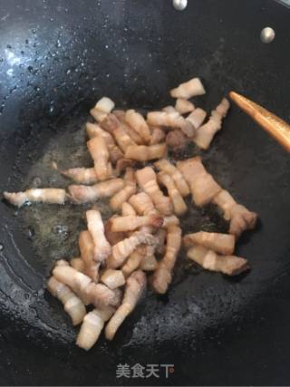 白菜肉丁过水面的做法步骤：5