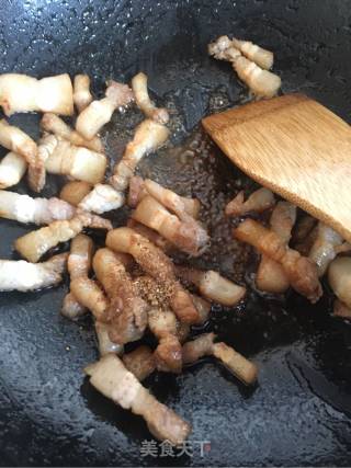 白菜肉丁过水面的做法步骤：7