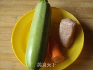 西葫芦炒肉片的做法步骤：1
