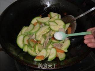 西葫芦炒肉片的做法步骤：6