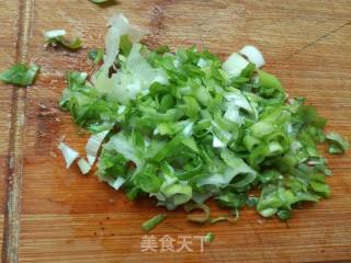 #鸡蛋美食#葱花鹅蛋饼的做法步骤：3