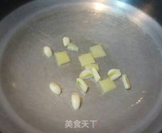 板栗烧鸡的做法步骤：4