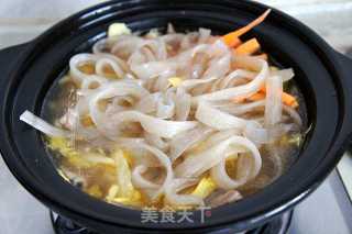 白菜猪肉炖宽粉的做法步骤：7