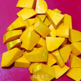 清炖南瓜的做法步骤：2