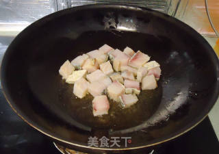 咸鱼紫苏煮茄子的做法步骤：3