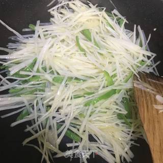 青椒土豆丝的做法步骤：4