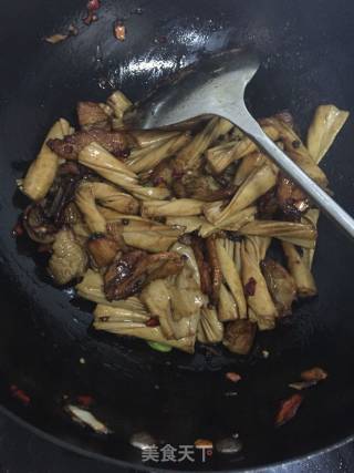 干豆段烧肉的做法步骤：4