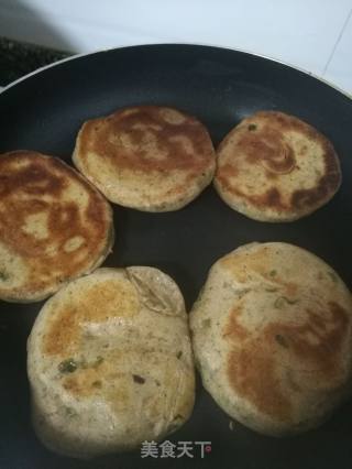 老面香葱大饼(简单版)的做法步骤：7