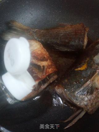 豆酱梭子鱼的做法步骤：4
