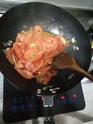 鸡蛋柿子汤的做法步骤：2