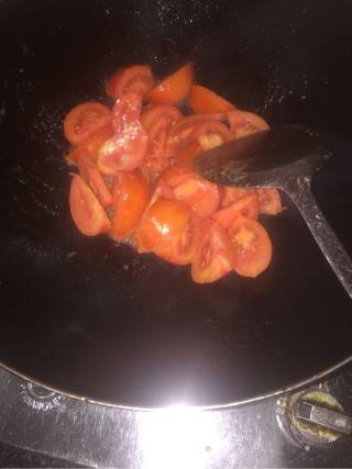 焖番茄酸菜五花肉排骨的做法步骤：5