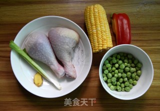 玉米炒鸡丁的做法步骤：1